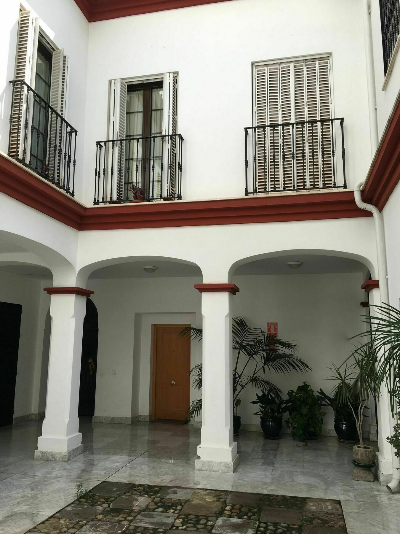 Teodosio Apartment Free Parking & Central Ac Севилья Экстерьер фото
