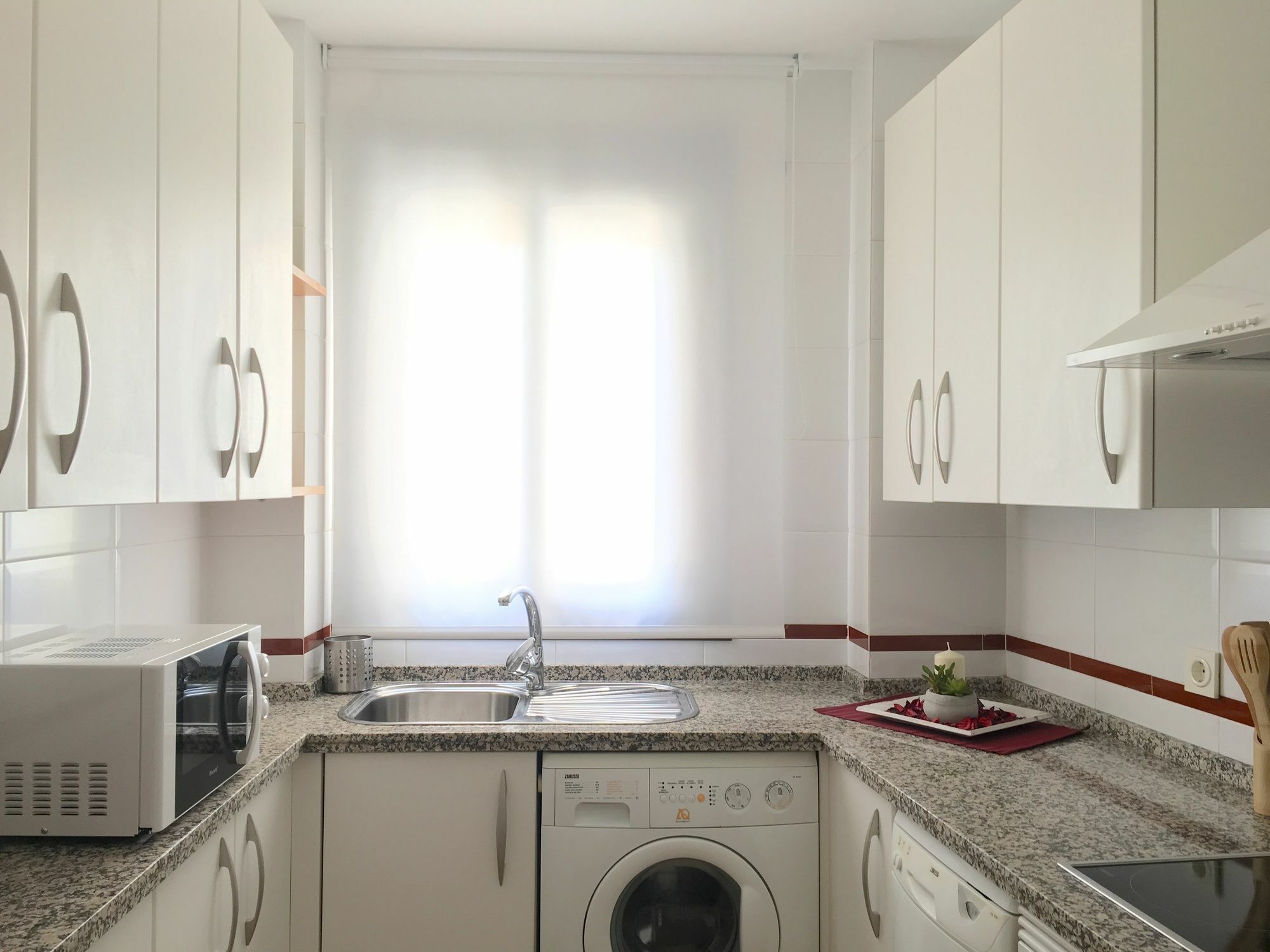 Teodosio Apartment Free Parking & Central Ac Севилья Экстерьер фото